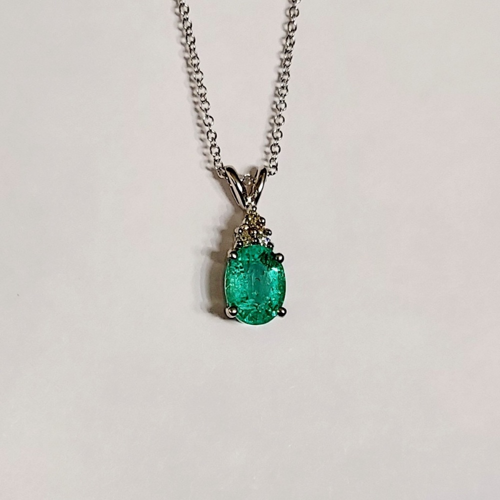 Emerald & Diamonds 1.16ct Pendant 14kt White Gold 1.06ct Oval Genuine Emerald